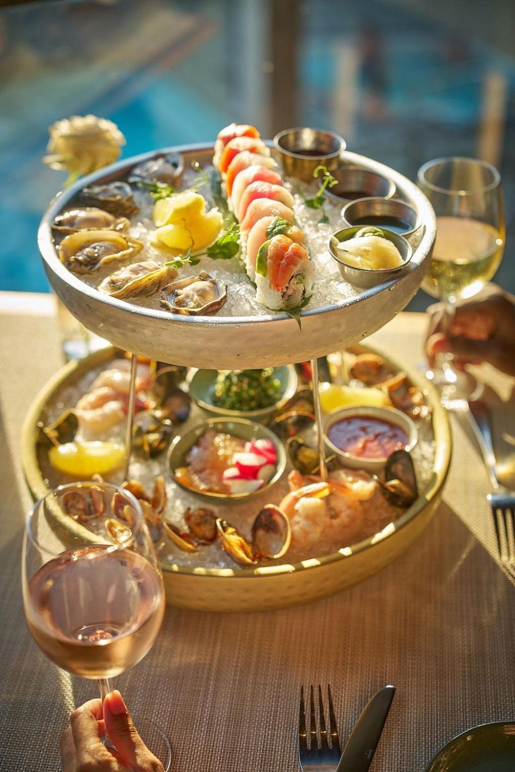 Brentwood Bay Resort & Spa Экстерьер фото